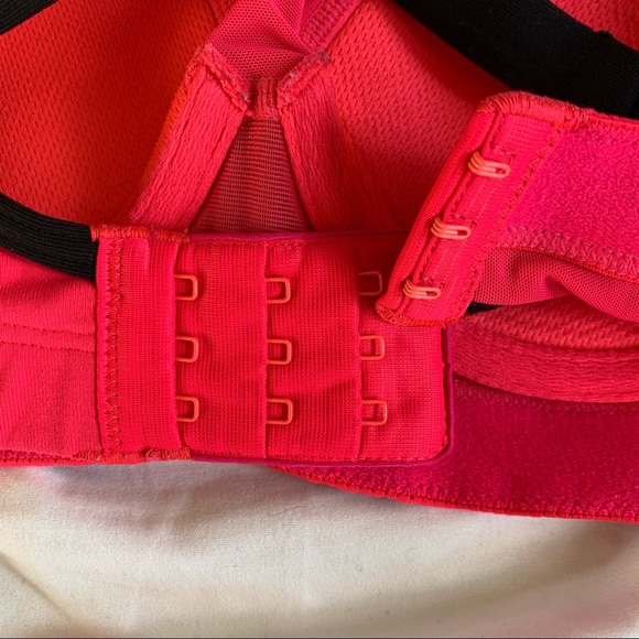 Victoria’s Secret Activewear Wired PINK Sports Bra - Picture 5 of 8